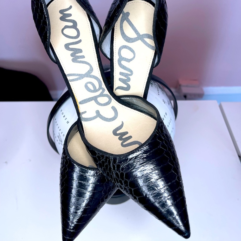 Sam Edelman size 10 women black snake skin shoes. Never worn just tried on.